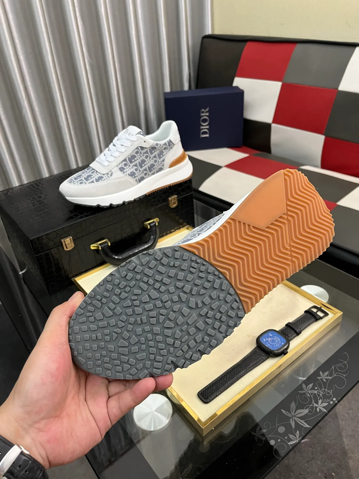 Men's shoes 💰438⌚️⌚️ [Dior] new casual shoes. Exclusive mold-making custom style, the fabric is imported from Italy, and the leather is breathable inside. Exclusively molded and customized outsole is wear-resistant. Counter-level version, perfect matching, on-shoe effect, and exquisite workmanship. Code number: 38-444️⃣Colors available